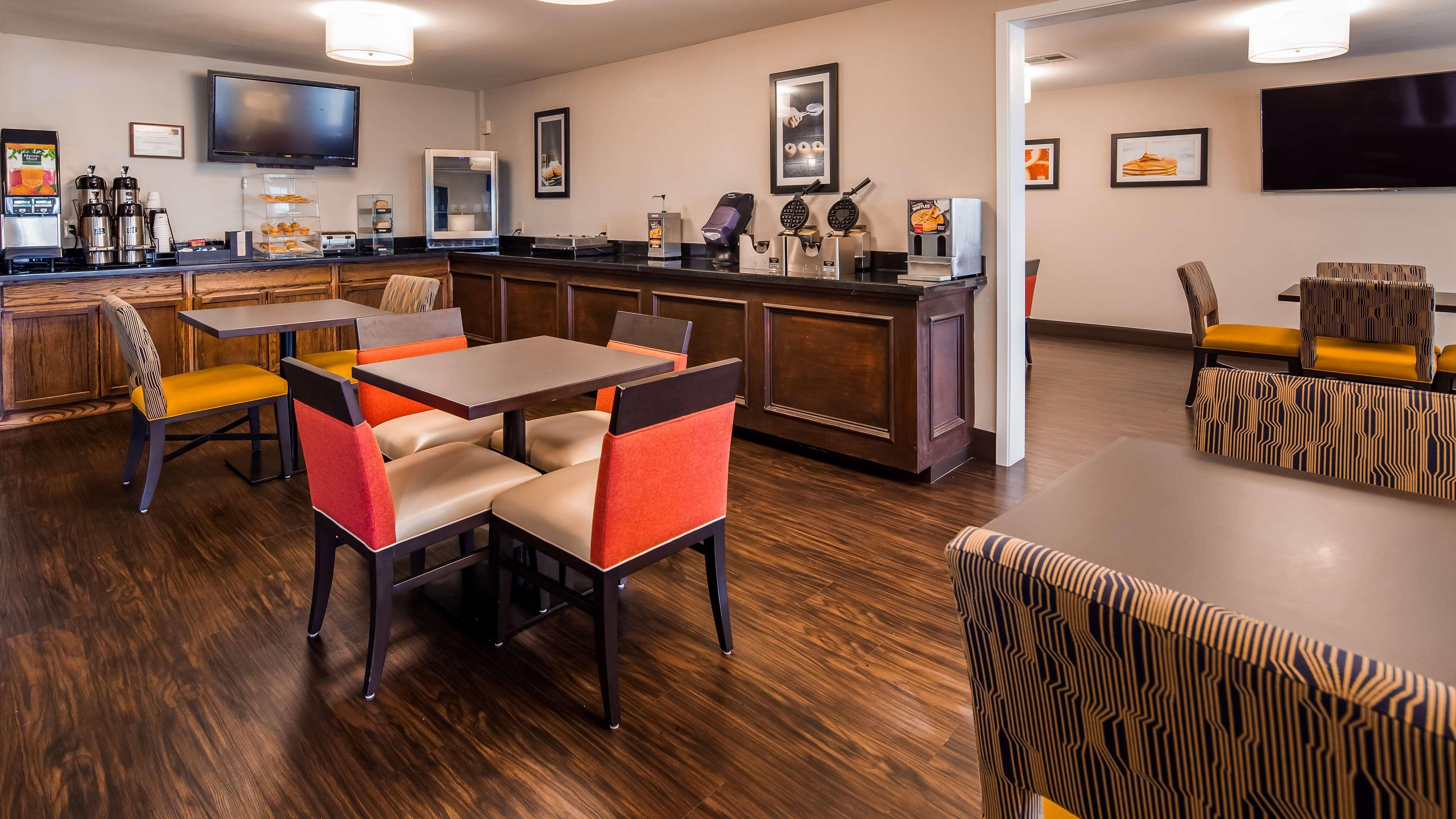 Best Western Inn And Suites Copperas Cove Bagian luar foto