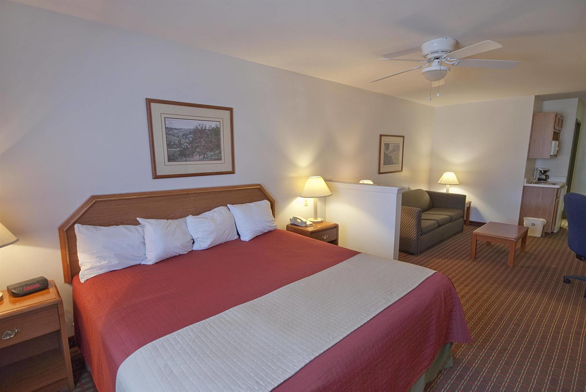 Best Western Inn And Suites Copperas Cove Bagian luar foto