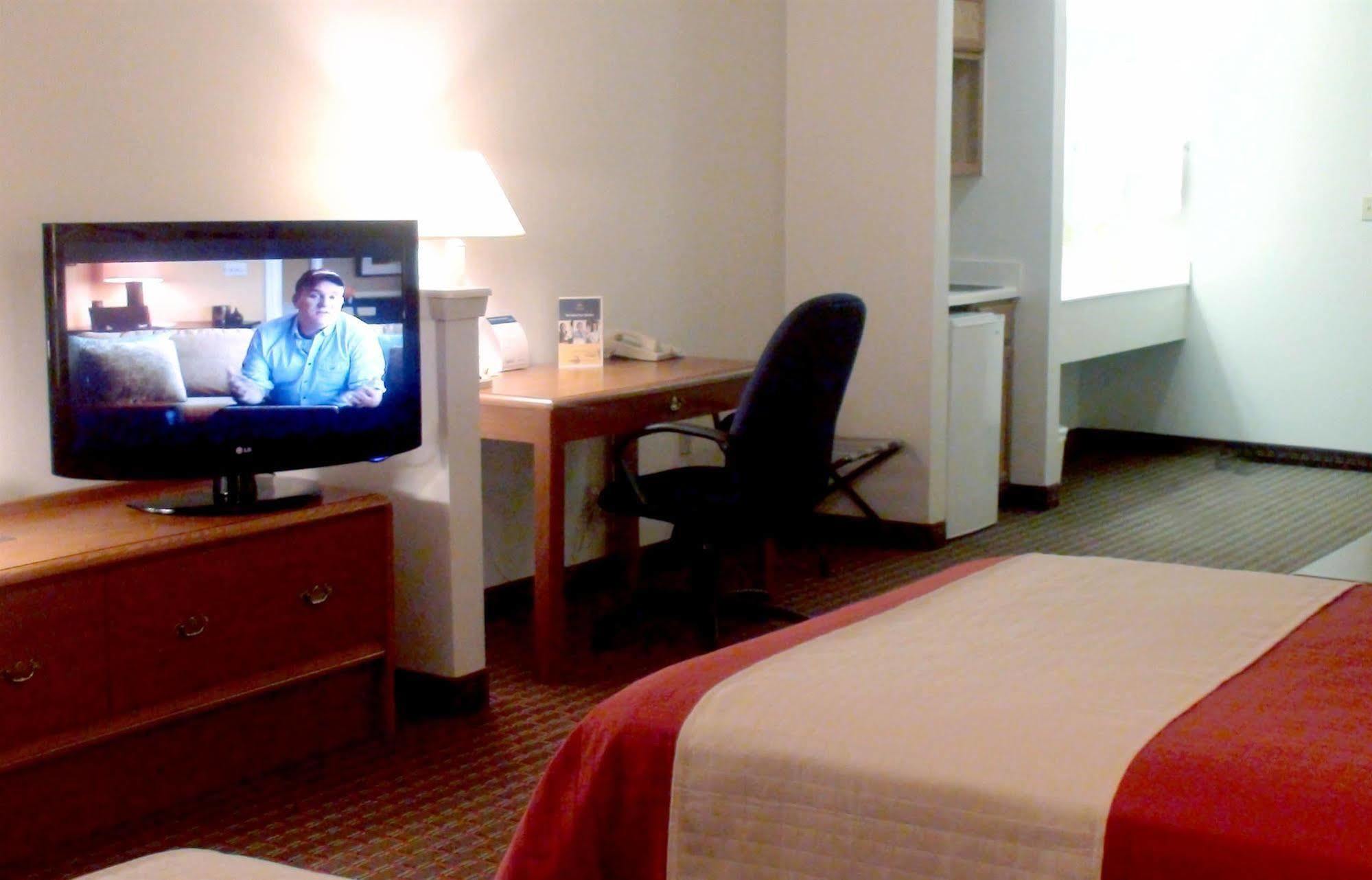 Best Western Inn And Suites Copperas Cove Bagian luar foto